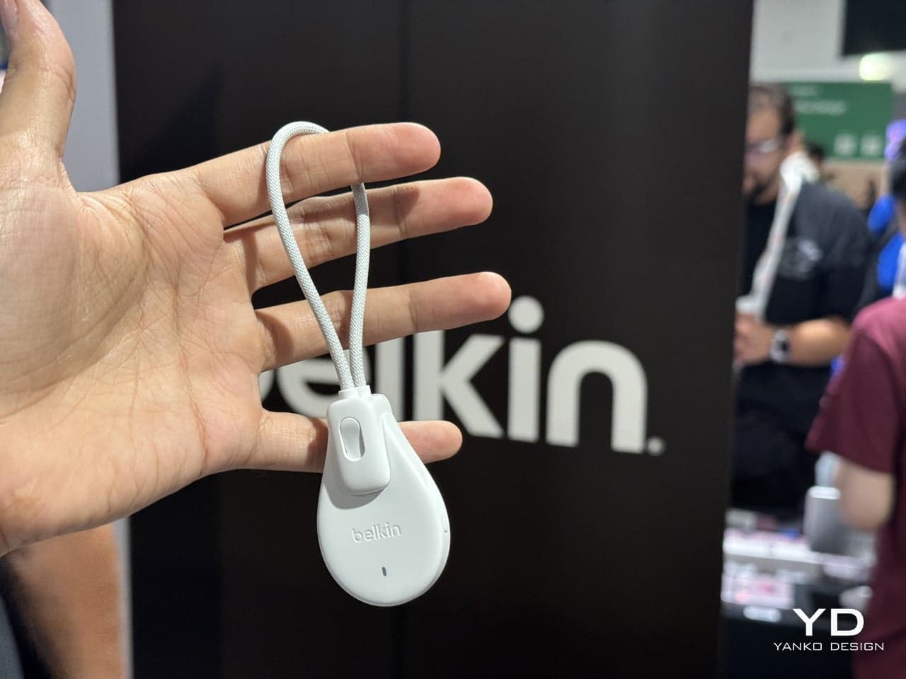 Belkin SureFind Loop - 케이블이 곧 스트랩인 첫 위치 태그