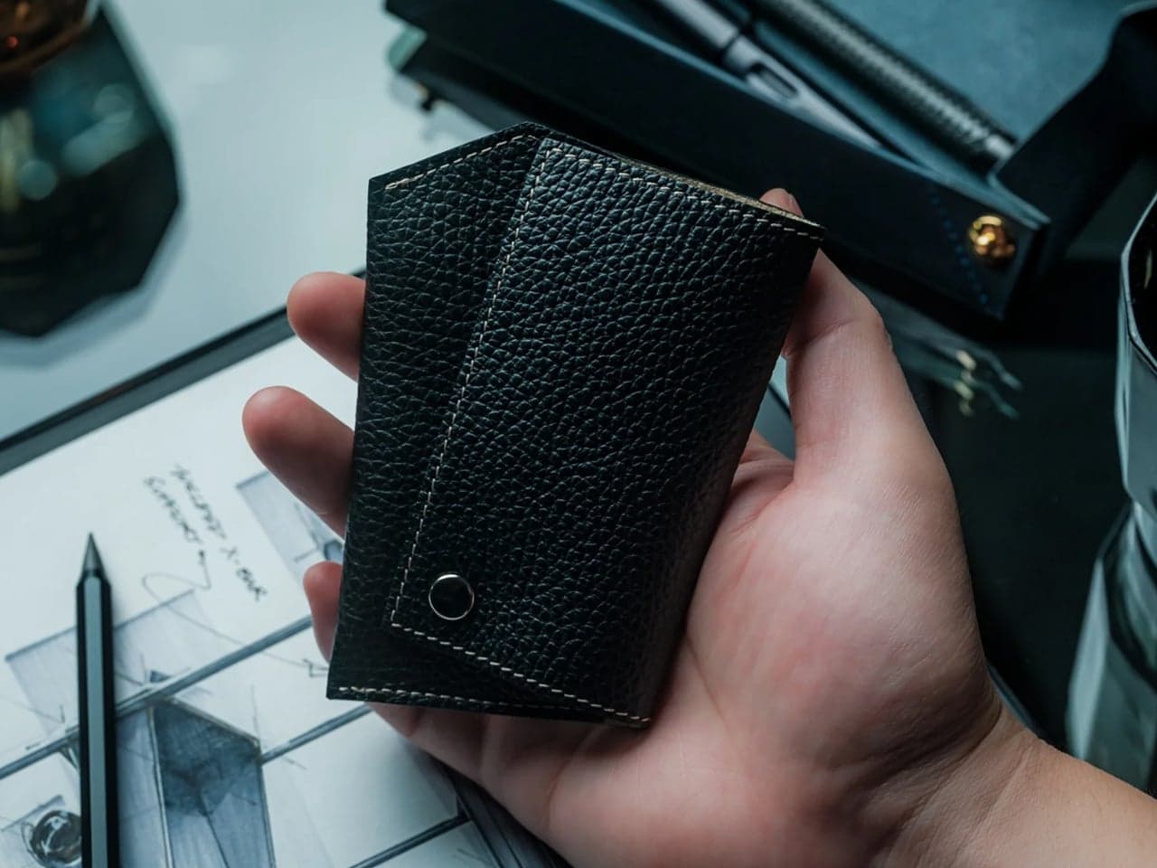 Oblica Card Holder — Kyoto-Made EDC That Disappears Into Your Jacket's Inner Pocket