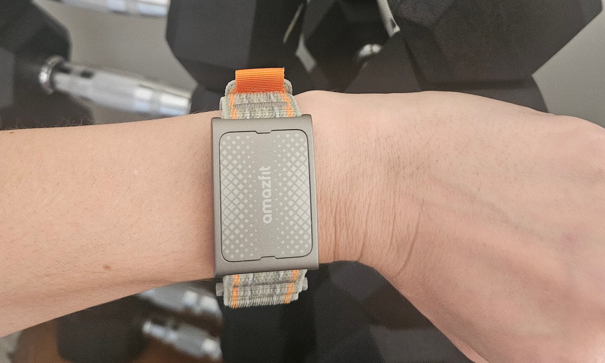 Amazfit 헬리오 스트랩 프로 - 화면 없이 손목에 붙이는 스크린리스 피트니스 트래커