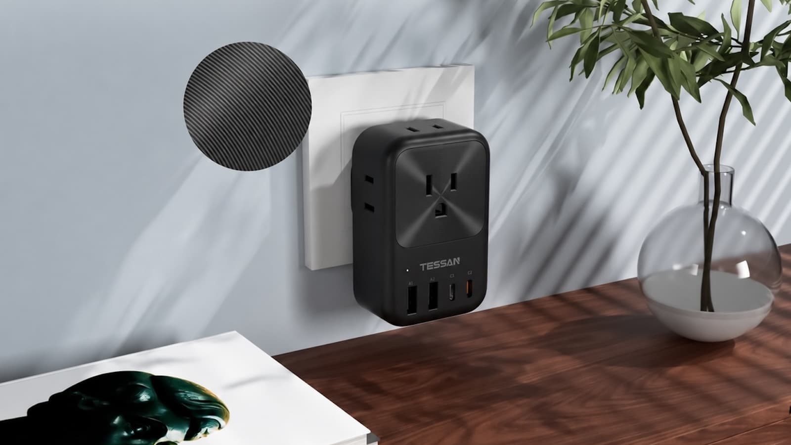 TESSAN UK Travel Adapter - 콘센트와 USB-A·C 4포트를 한 몸에