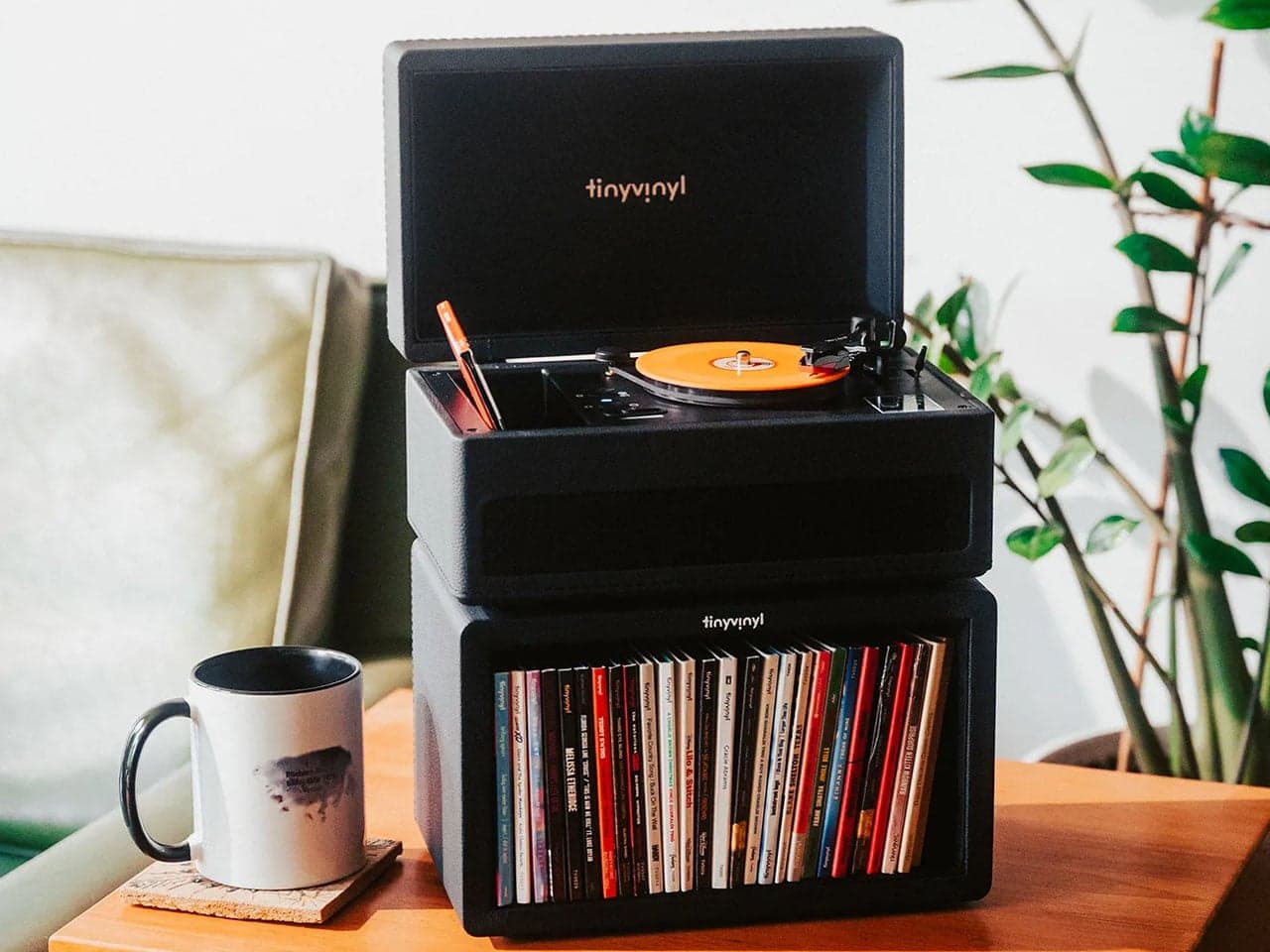 Tiny Vinyl 미니 레코드 플레이어 - $50짜리 4인치 바이닐 턴테이블