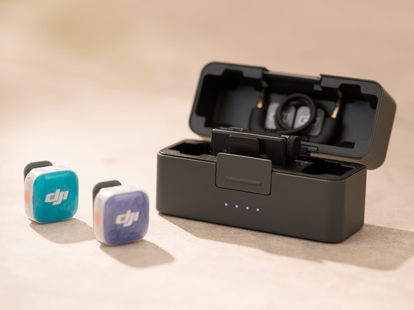 DJI Mic Mini 2S 컬러 옵션과 수신기