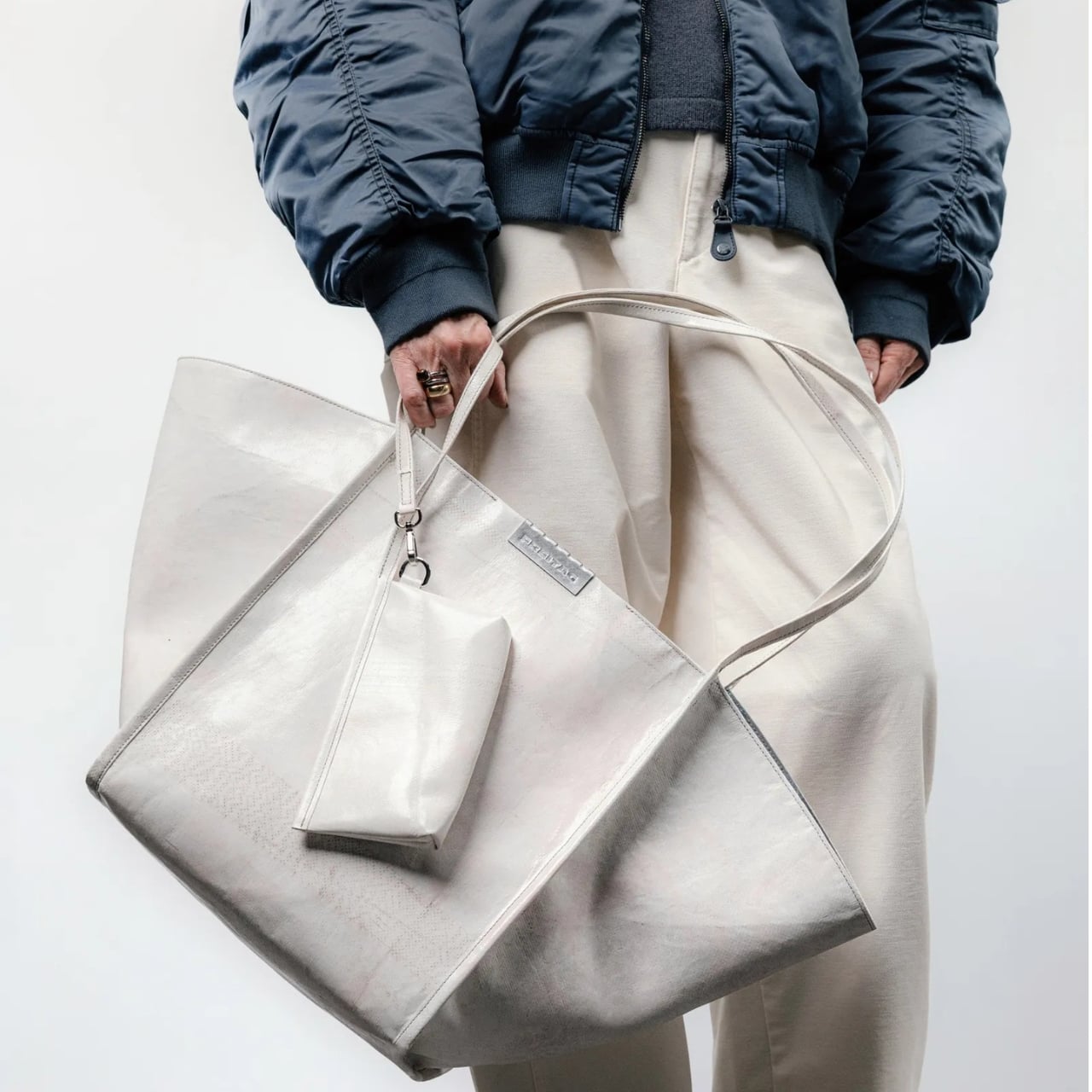 Freitag Reference 컬렉션 토트백 컷