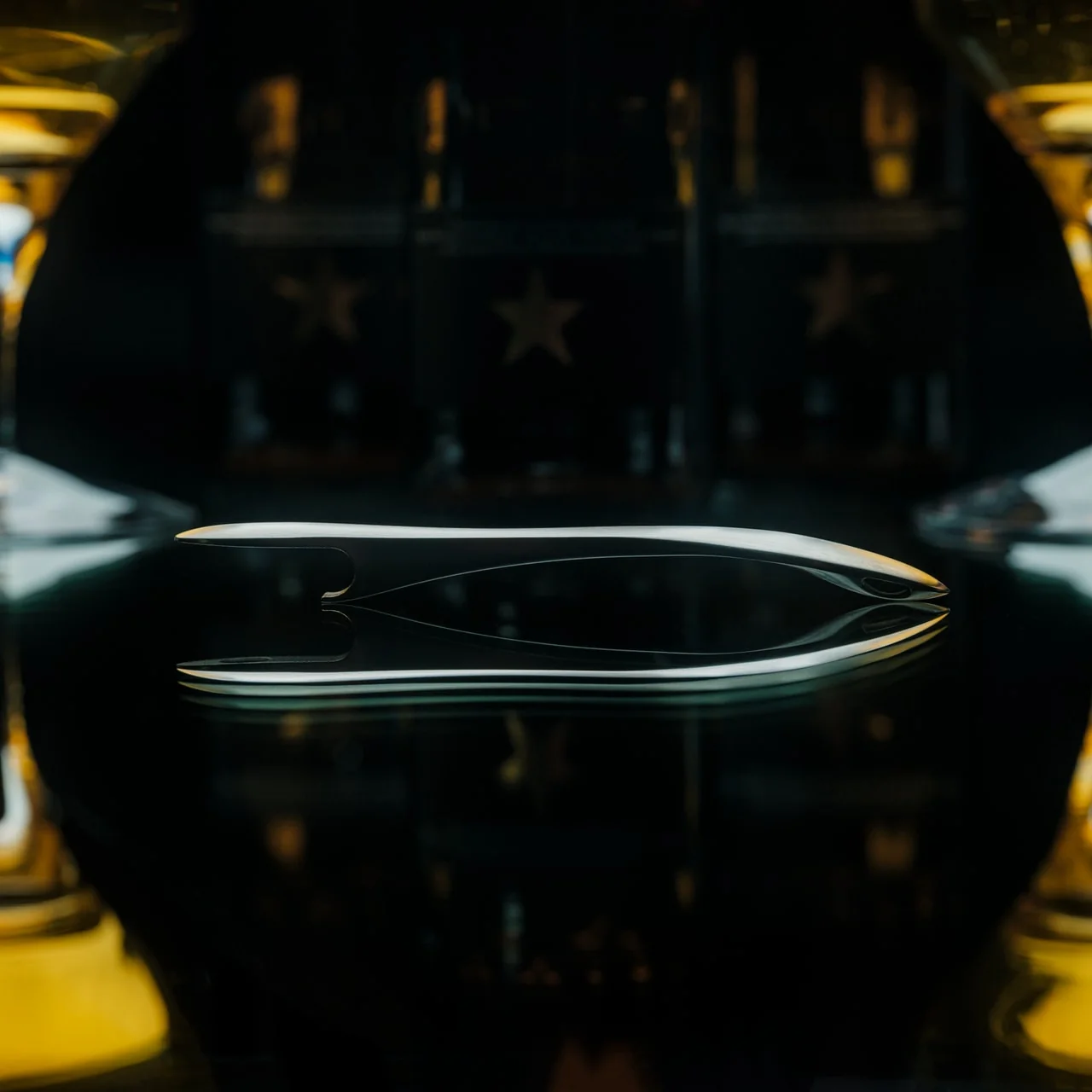 First Pour 병따개 디테일 3