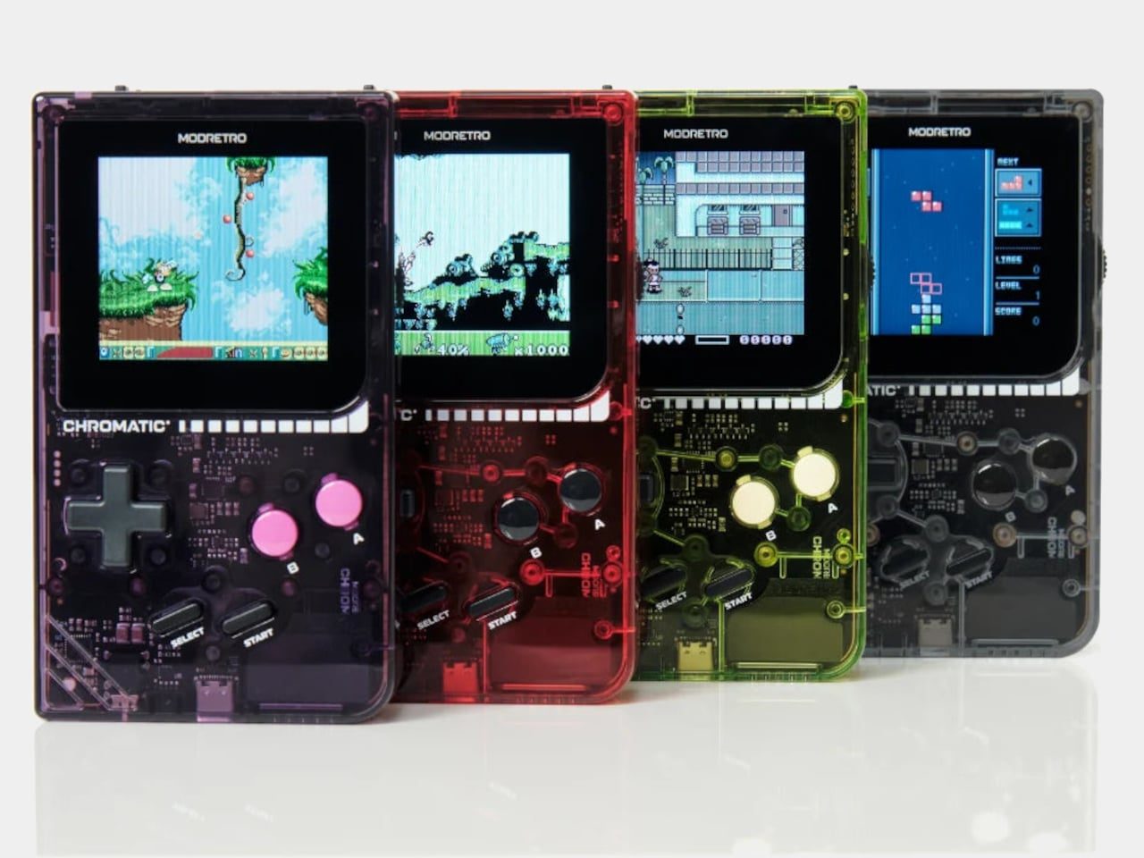 ModRetro Chromatic クリアエディション - $149、回路が透けて見える Game Boy カートリッジ対応ハンドヘルド