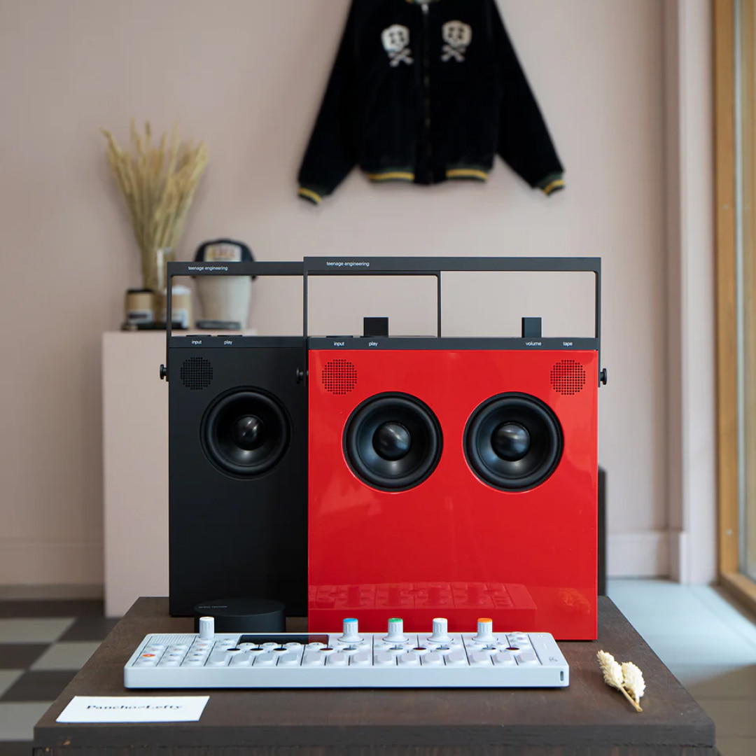 Teenage Engineering OB-4 디테일 2